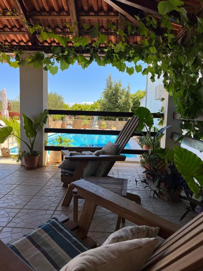 Ferienwohnung Gorana Apartman With Swimming Pool Jelsa  Exterior foto